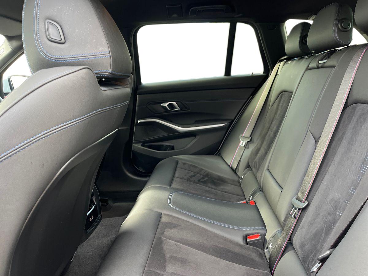 BMW 3 Series Photo 3