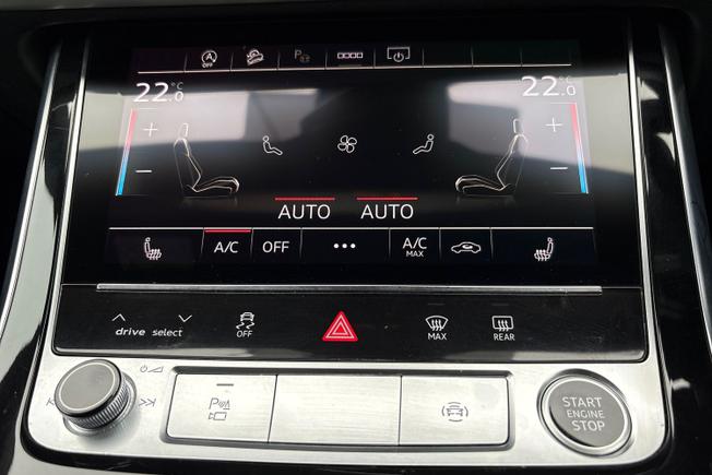 AUDI Q8 Photo 34