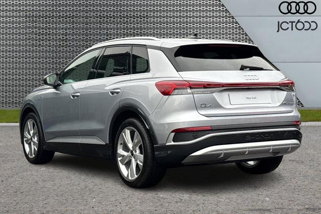 AUDI Q4 e-tron Photo 3
