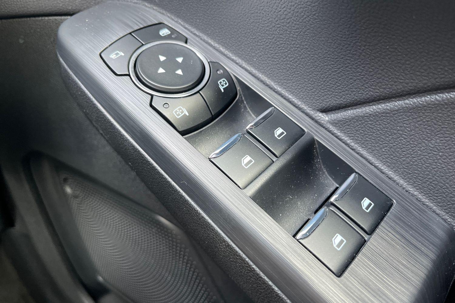 Ford KUGA Photo 15
