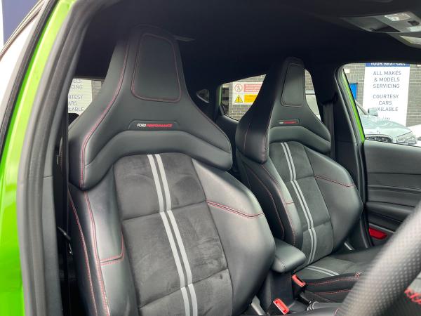 Ford Fiesta Photo autoimg-40481dc410081ab0229d155d85cff9c3bf06e2ff.jpg