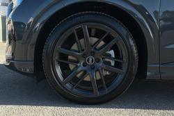 Audi Q4 Photo 5