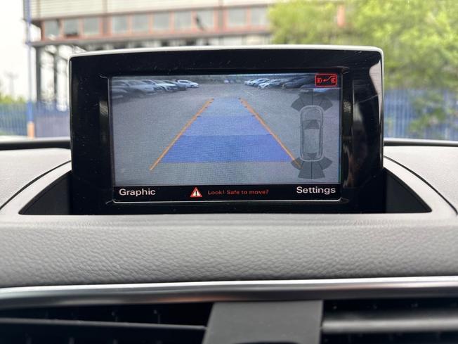Audi Q3 Photo 40