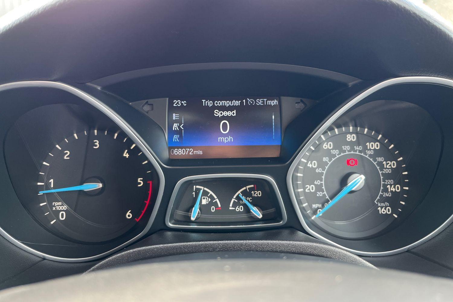 Ford FOCUS Photo 12