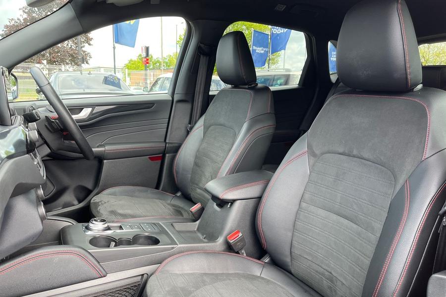Ford Kuga Photo autoimg-40550d54ec08581afdd3381b68cfdfeb1c90b74a.jpg