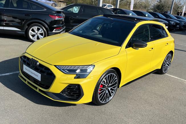AUDI S3 Photo 22