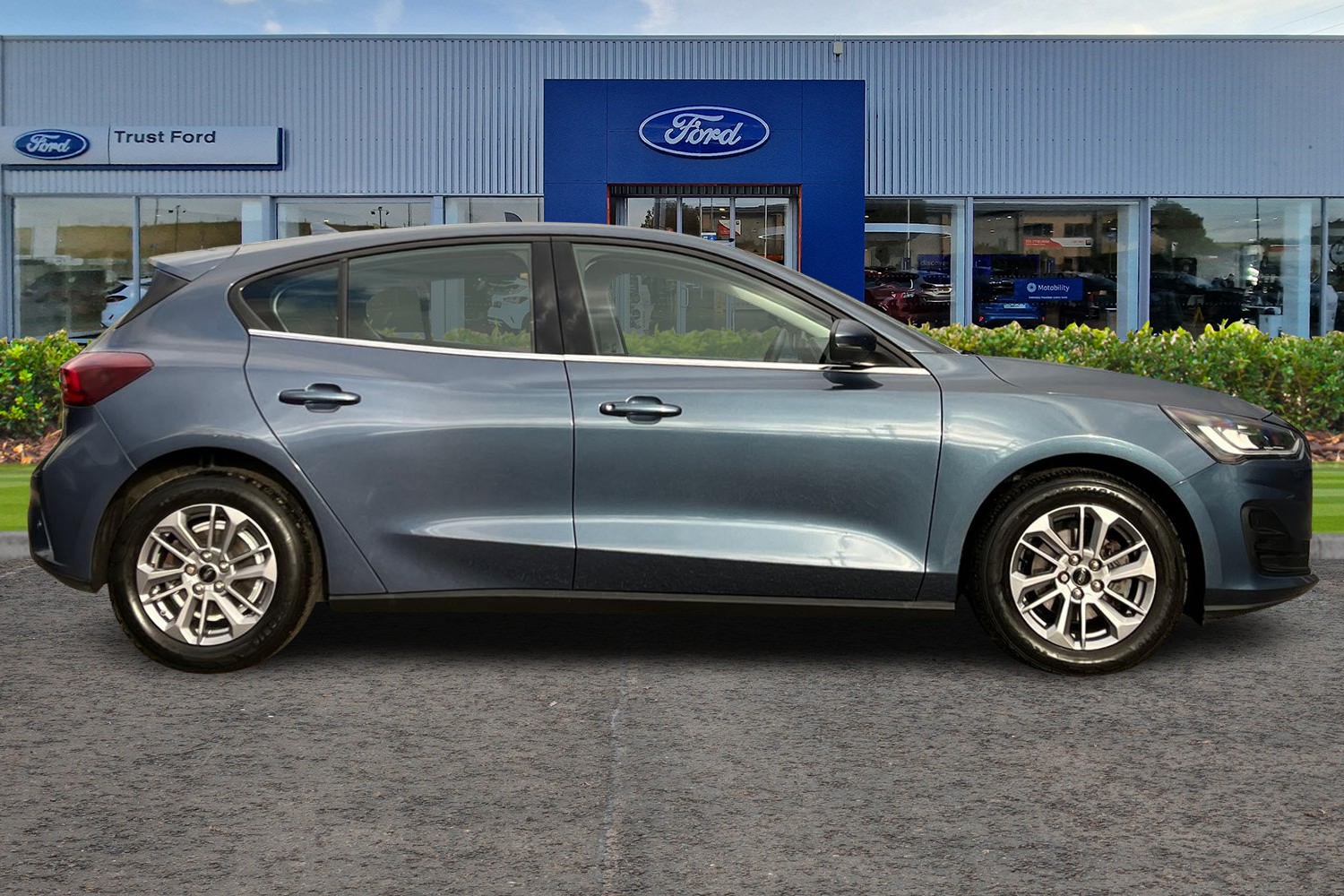 Ford FOCUS Photo 2