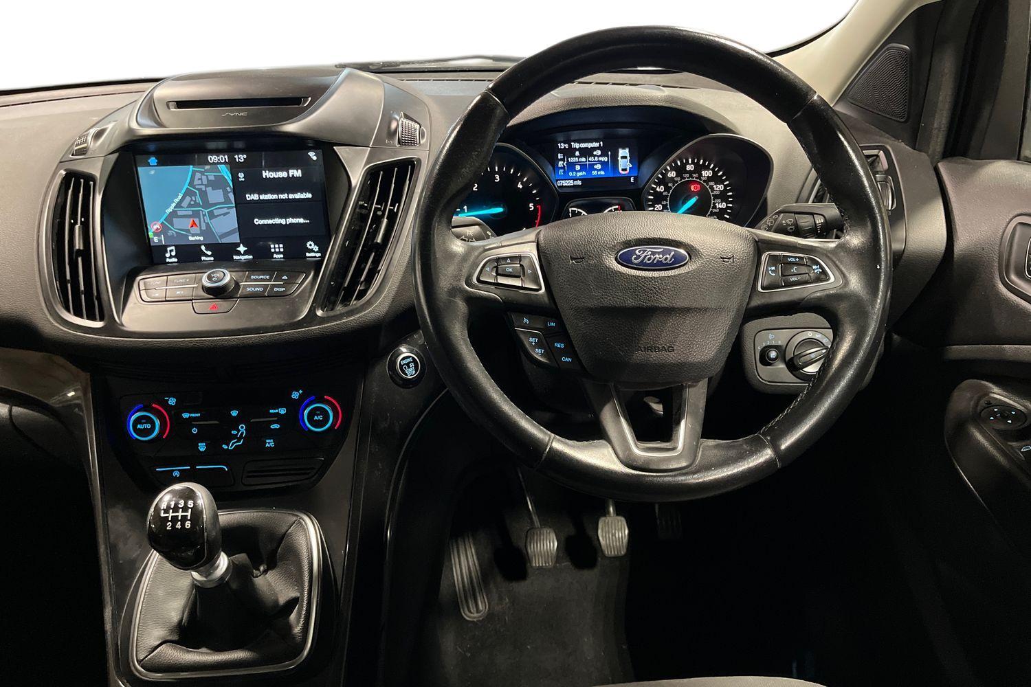 Ford KUGA Photo 10