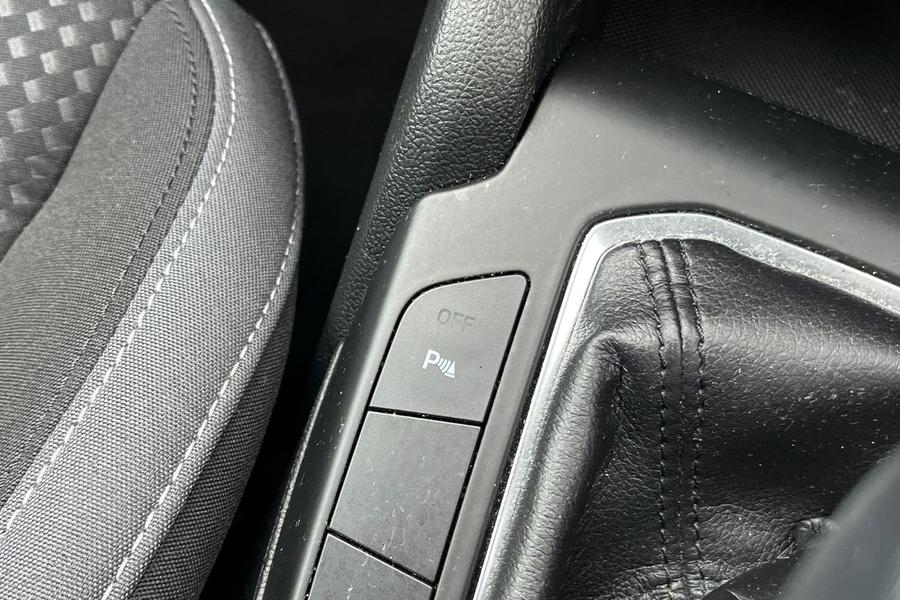 Ford FOCUS Photo autoimg-405e30b00d525cc22a60846095e759631b80785b.jpg