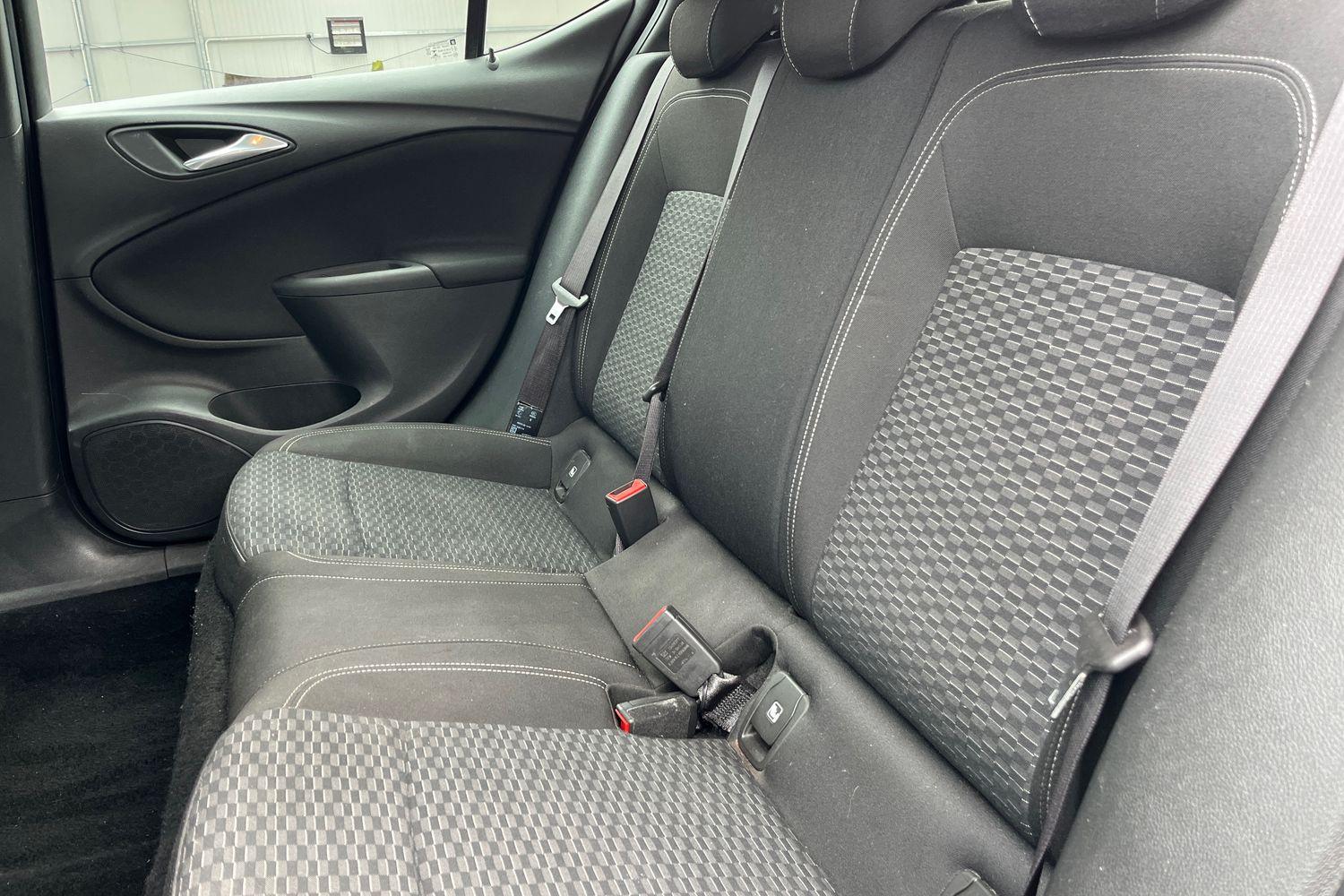 Vauxhall ASTRA Photo 19