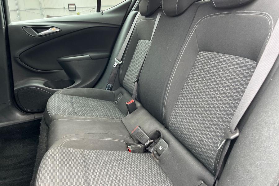Vauxhall ASTRA Photo autoimg-4061b8024b55083745bd8aec39fab53d6e362cb1.jpg