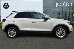 VOLKSWAGEN T-Roc Photo 4