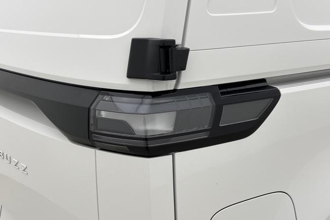 VOLKSWAGEN ID. Buzz Cargo Photo 18