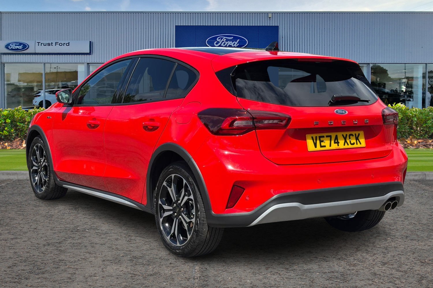 Ford FOCUS Photo 1