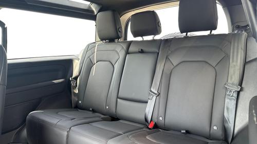 Land Rover Defender Photo autoimg-406bff9a1e3437b51ba8d5eab3057f1fd89c568d.jpg