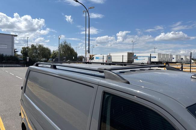 Volkswagen Transporter Photo 27