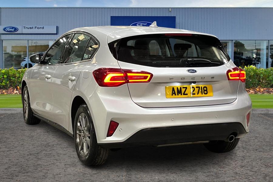 Ford FOCUS Photo autoimg-4074aa07ac52f14ec022445a9426f18434e96349.jpg
