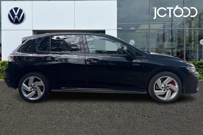 VOLKSWAGEN Golf Photo 4