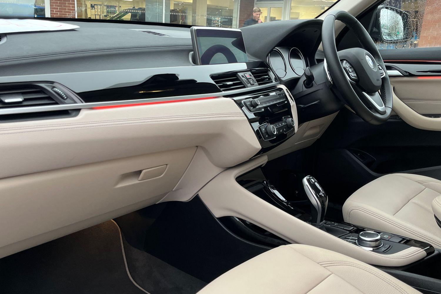 BMW X1 Photo 17