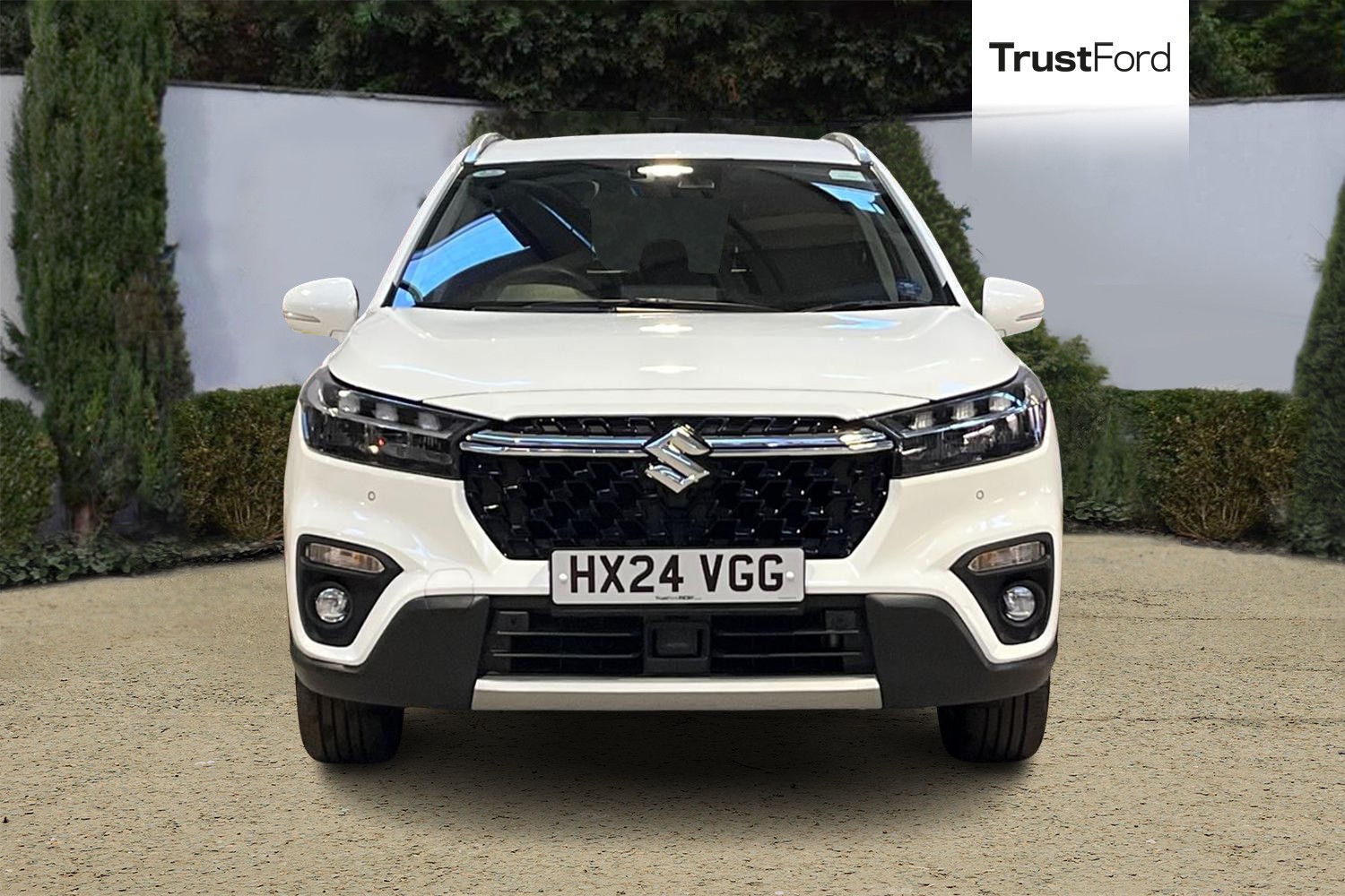 Suzuki S-CROSS Photo 5