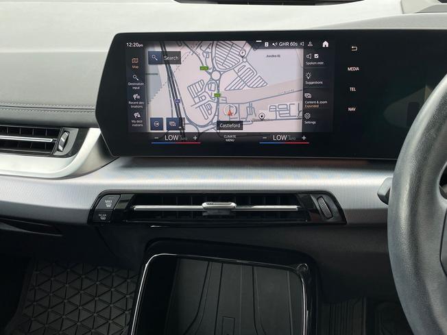 BMW 2 Series Active Tourer Photo 14