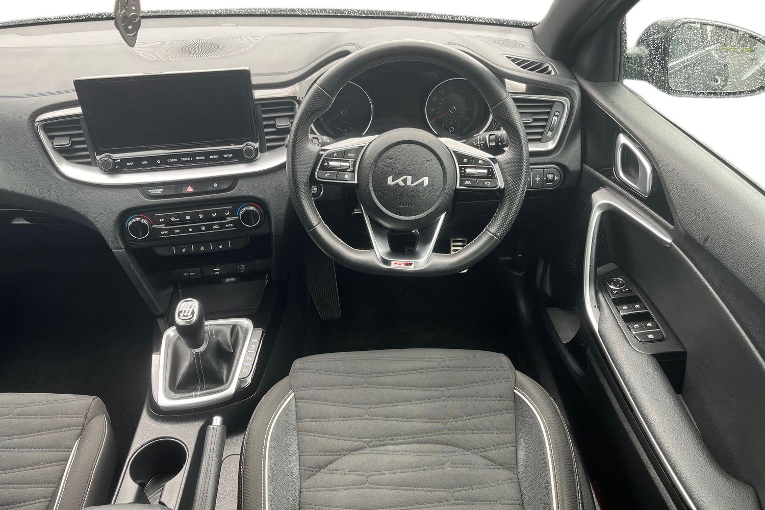 Kia CEED Photo 10