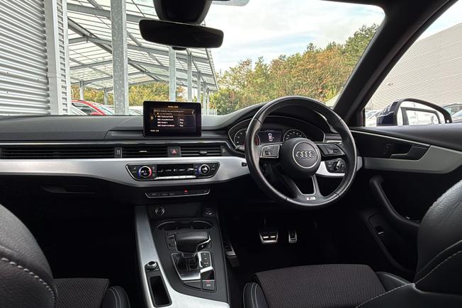 Audi A4 Avant Photo 40