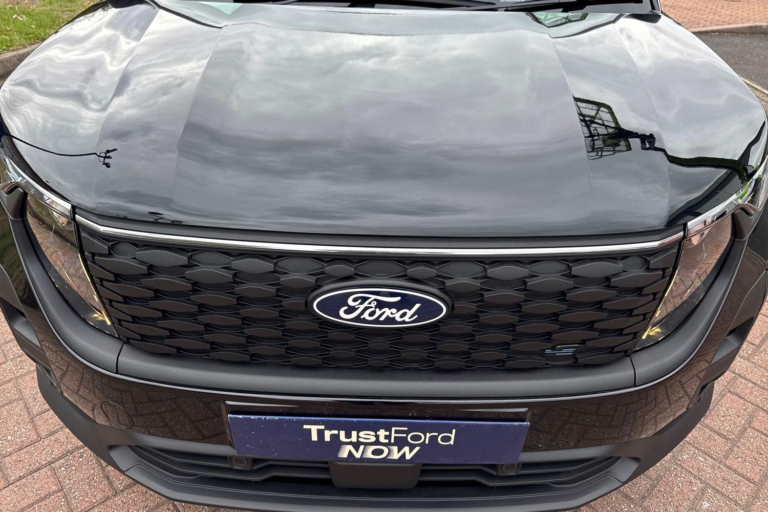 Ford E-TRANSIT COURIER Photo 7