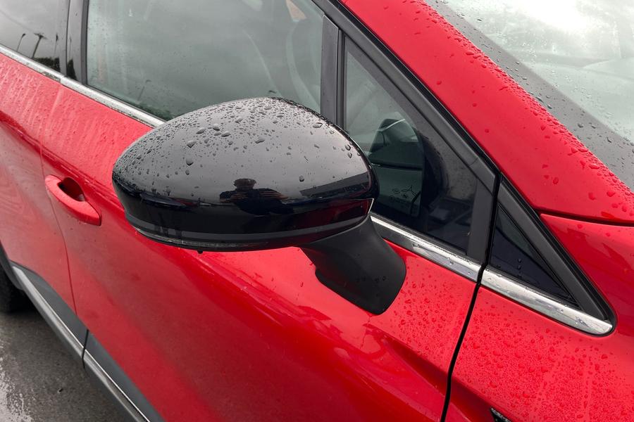 Renault CAPTUR Photo autoimg-40858f0cfd5810ea4f1e43ba99dad11002c68935.jpg
