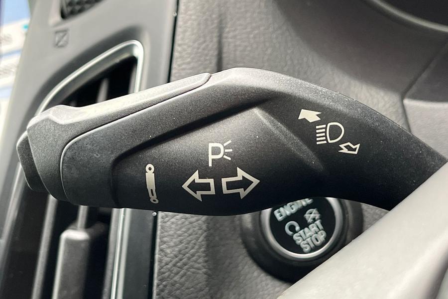 Ford Focus RS Photo autoimg-4087a3b8378a6f5074d03cb7e2a8ef48071e2233.jpg