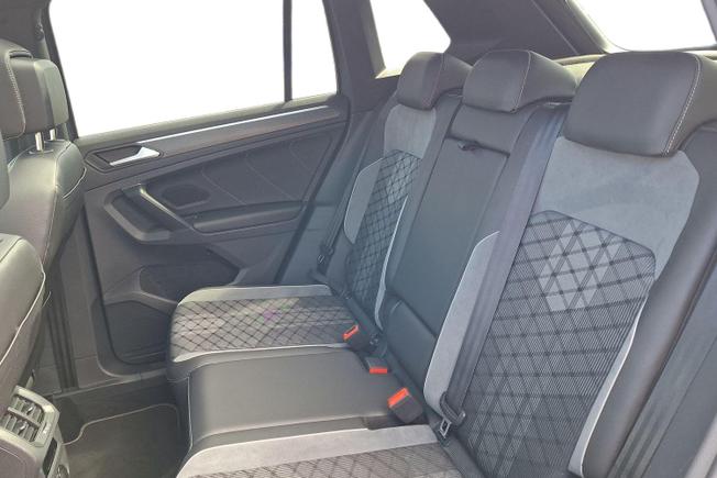 VOLKSWAGEN Tiguan Photo 9