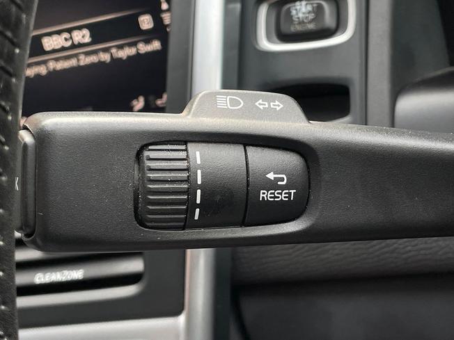 VOLVO XC60 Photo 38