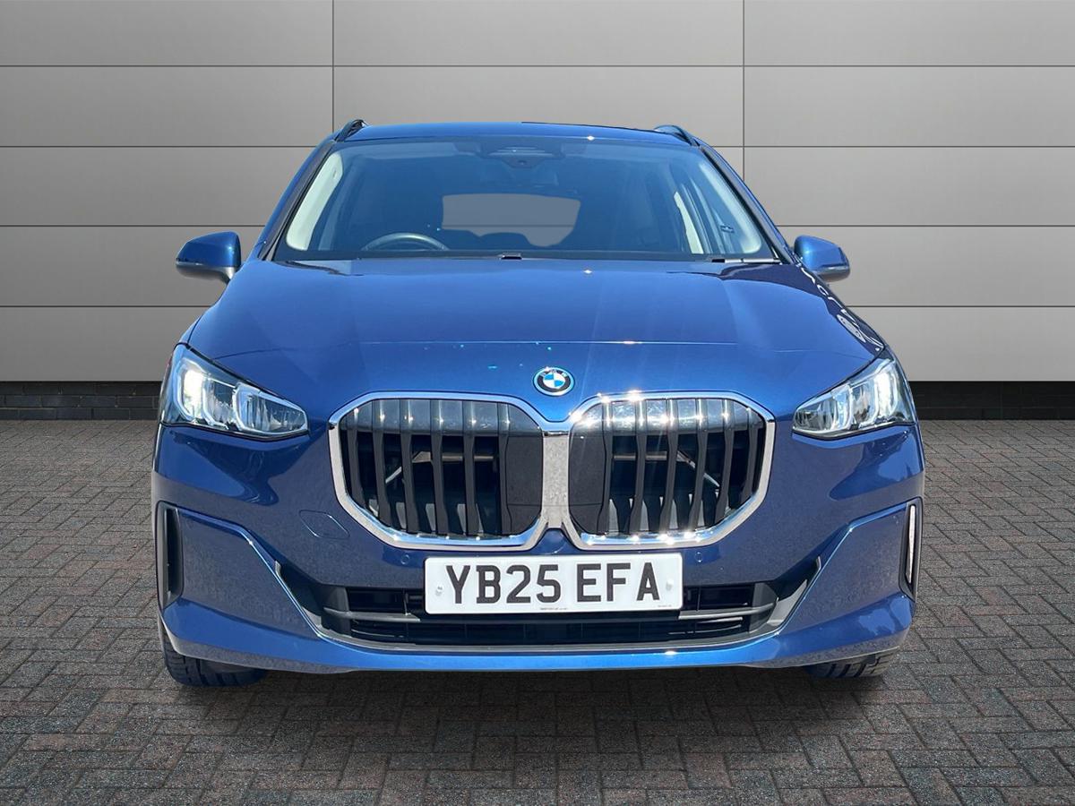 BMW 2 Series Active Tourer Photo 7