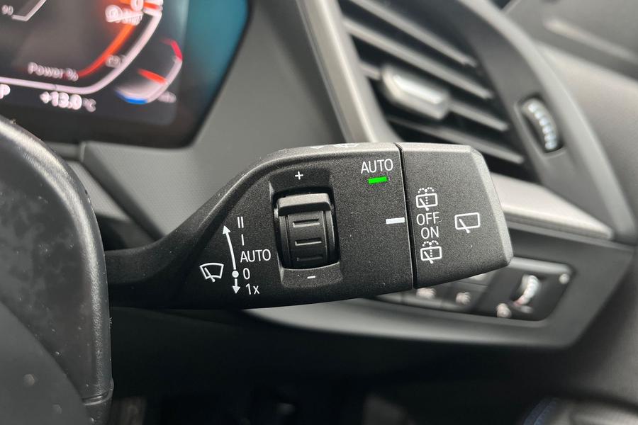 BMW 1 Series Photo autoimg-408e2559d1ee6deb4b106b29d986584884f38881.jpg