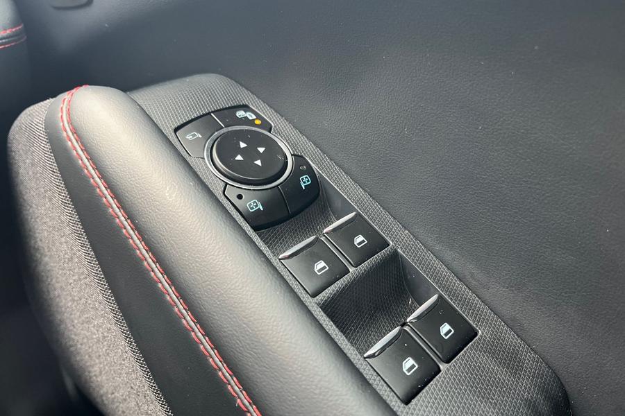 Ford Mustang Mach-E Photo autoimg-408e991d20aec8a82b950e4bf9e046e155b74793.jpg