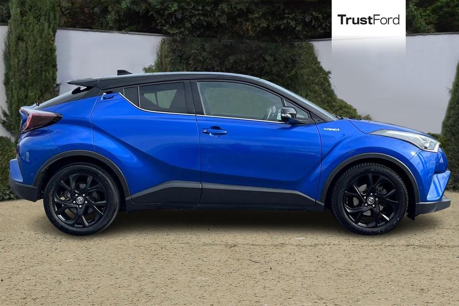 Toyota C-HR Photo autoimg-40934bd0248520b4239df688feecd7b3ad4d71dc.jpg