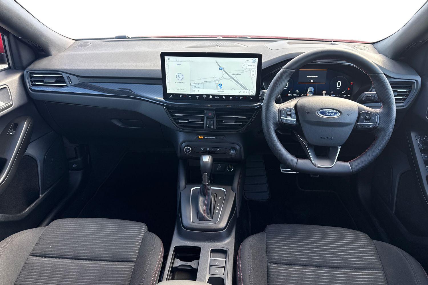 FORD FOCUS Photo 9