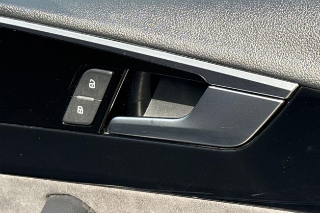 Audi A4 Avant Photo 30