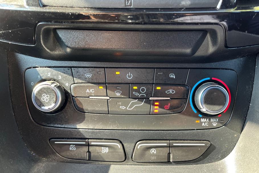 Used Ford TRANSIT CONNECT WN69DVC 17