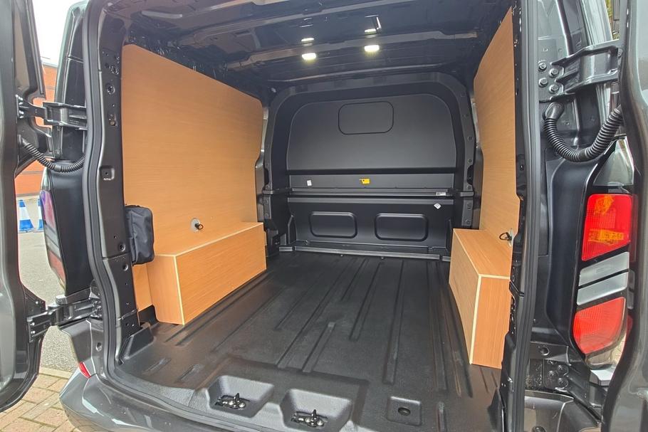 Used Ford TRANSIT CUSTOM 5