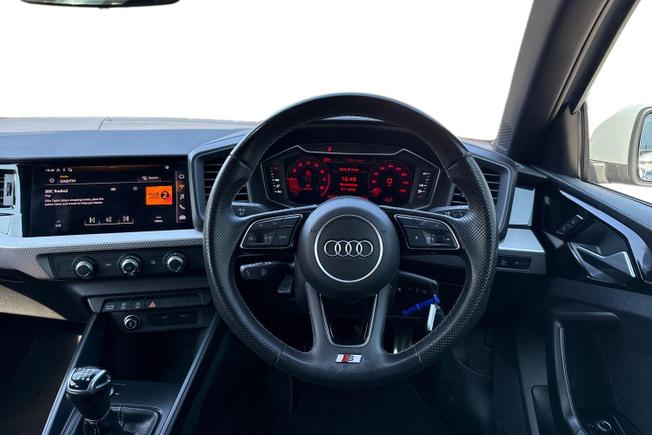 AUDI A1 Photo 11