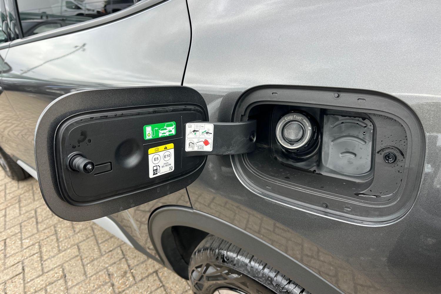 Ford KUGA Photo 26