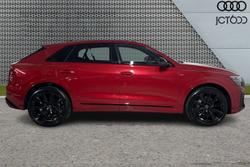AUDI Q8 Photo 4