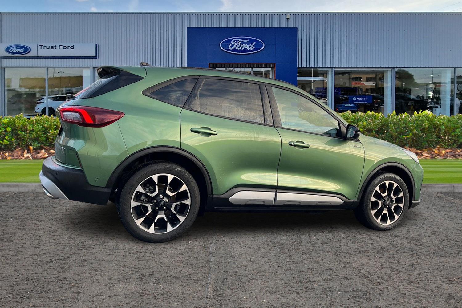 Ford KUGA Photo 2