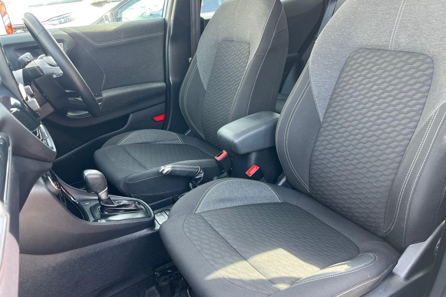 Ford PUMA Photo 18