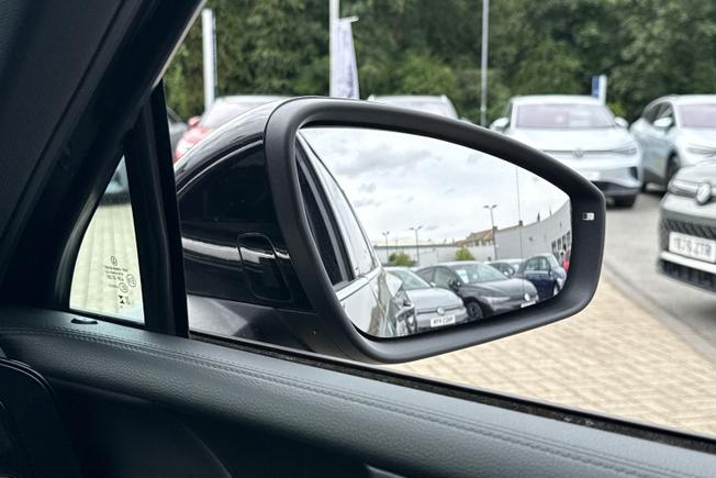 VOLKSWAGEN Tiguan Photo 34