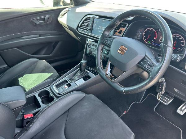 SEAT Leon Photo autoimg-40aaa14d066a962415ce2262c9955ba6cc145a56.jpg