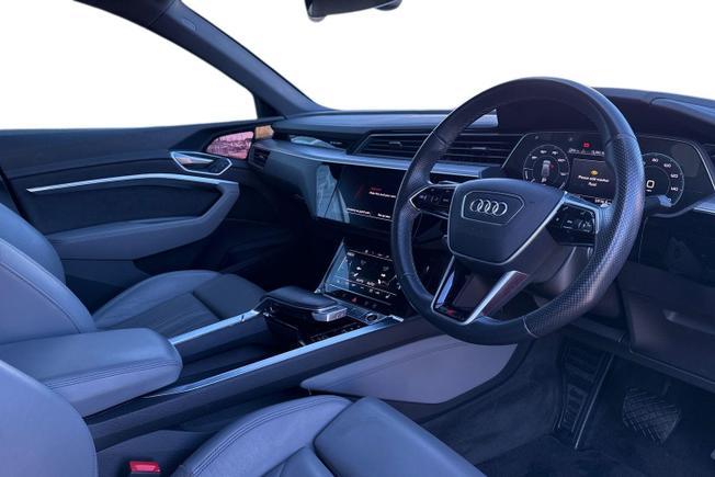 Audi e-tron Photo 6