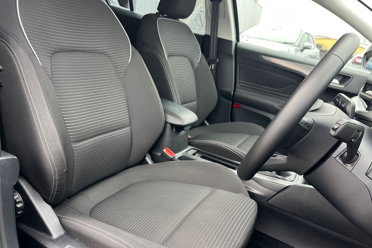 Ford Focus Photo 16