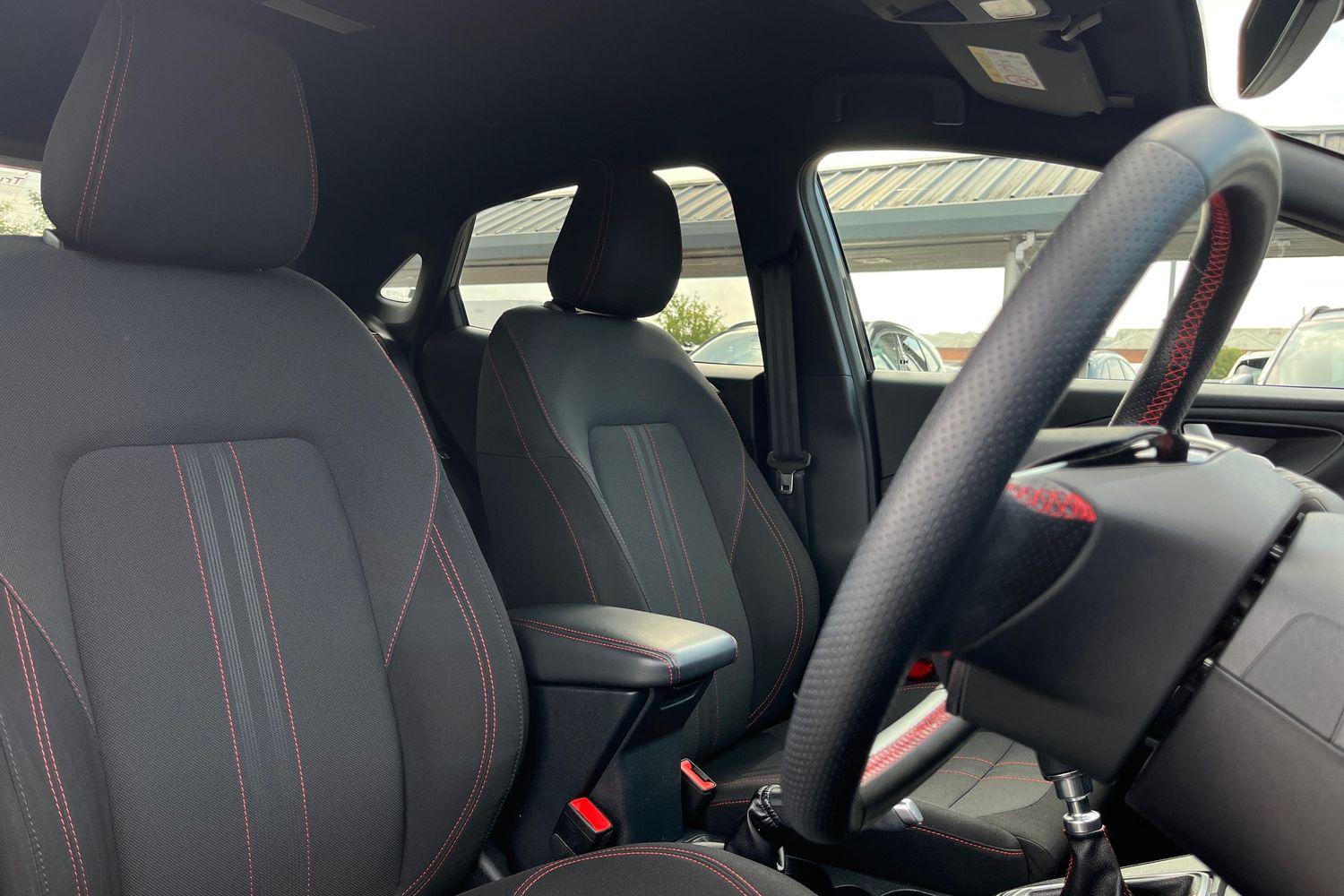 Ford Puma Photo 16